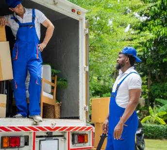 movers loading items
